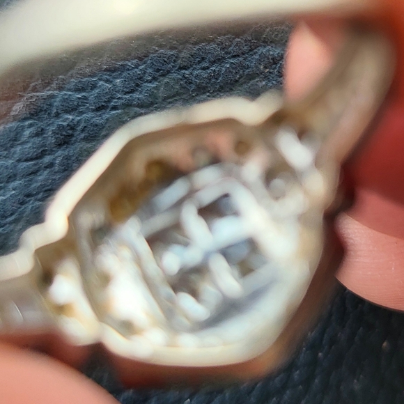 Peter Lam Vintage Diamond Ring - Picture 3 of 4